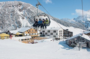 Отель Sporthotel Steffisalp, Варт